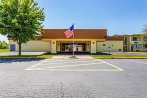Отель Econo Lodge Fredonia  Фредония